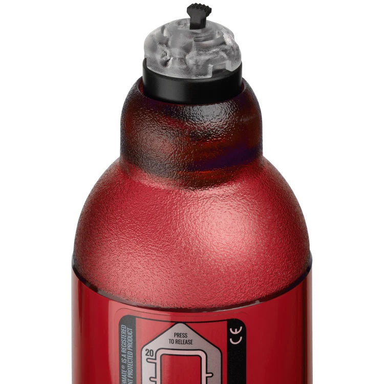 Bathmate - Hydromax 8 penispumppu. punainen. Lähikuva pumpun kiinnitys kohdasta.